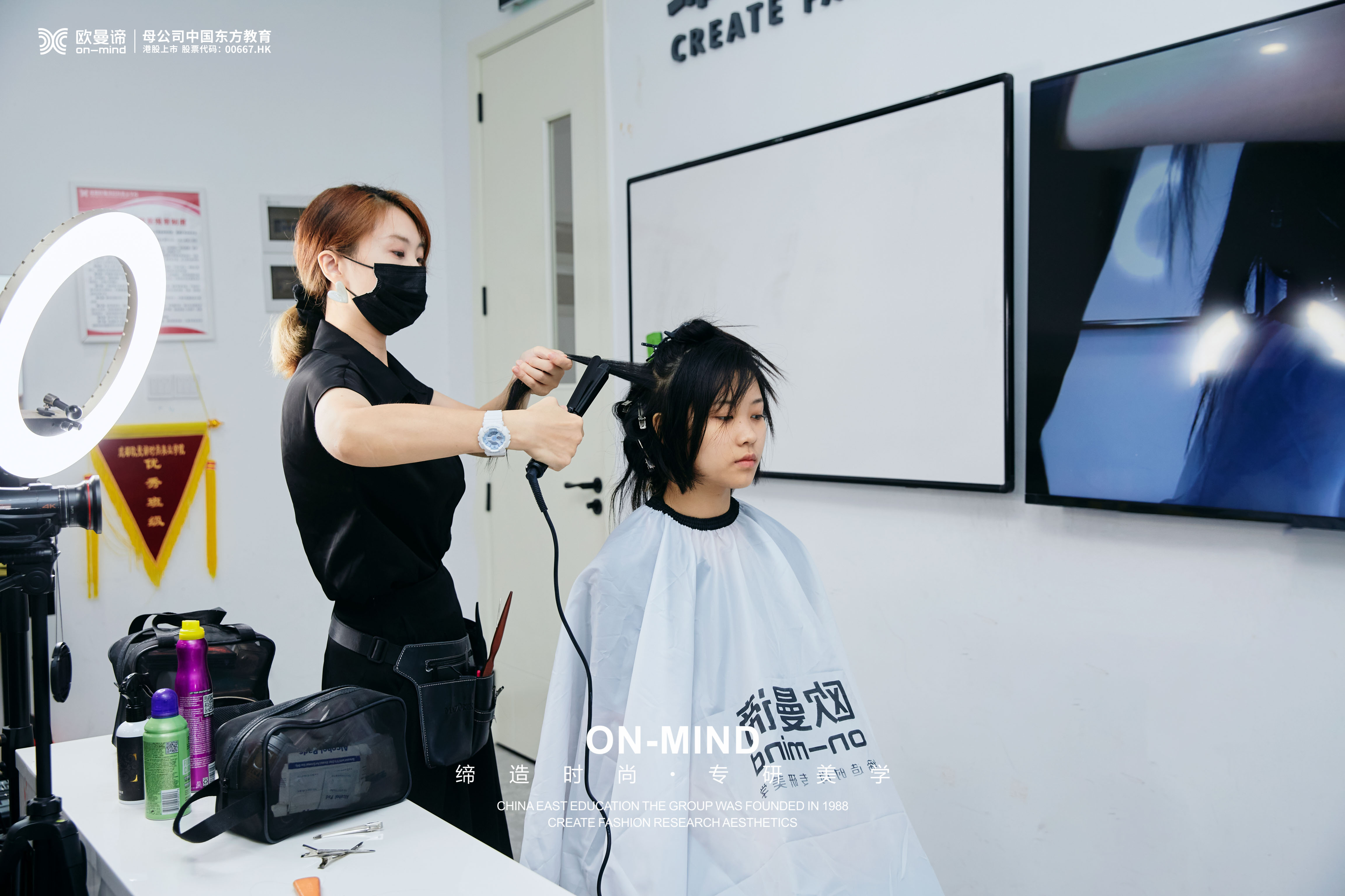 什么样的人适合学化妆，想做化妆师要学多久？