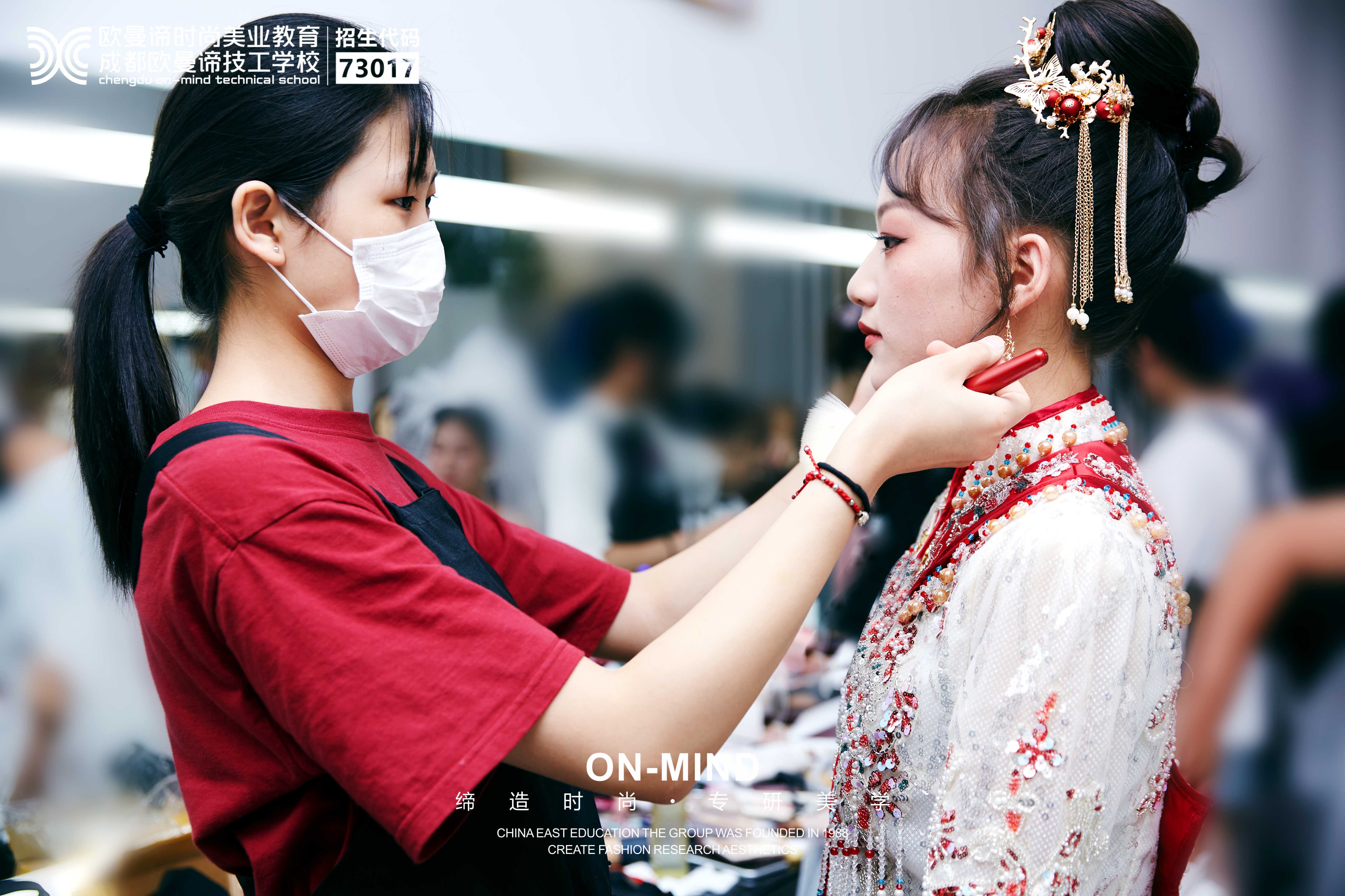 新手小白都能够学会的化妆技巧快来看看吧！